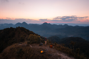 包含上海新增10例本土确诊病例的词条