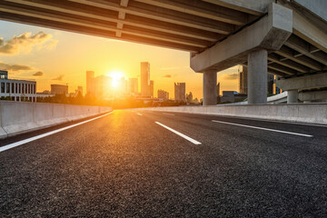 包含上海新增10例本土确诊病例的词条