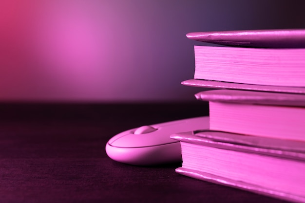 包含上海新增10例本土确诊病例的词条